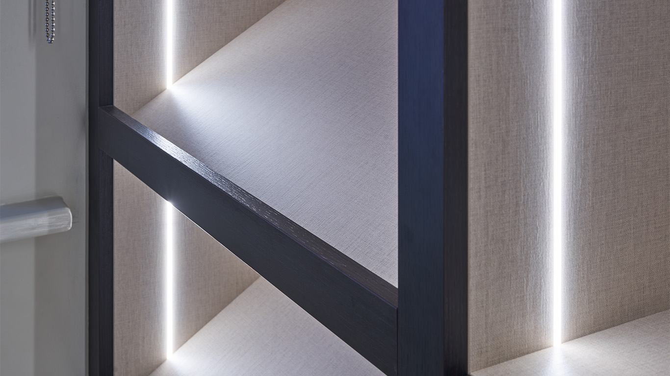 Fitted wardrobe details
